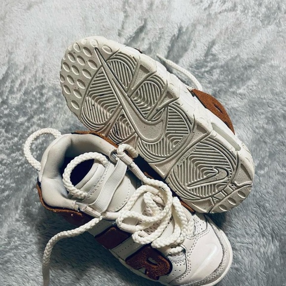 Nike White and Brown Sneakers with Chunky Design - Picture 2 of 4